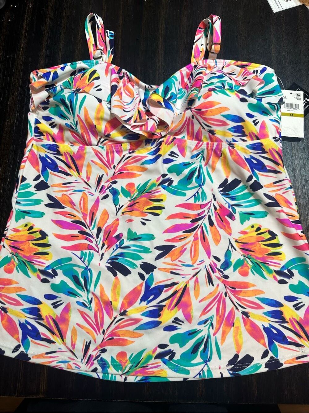 Island Escape NWT size 14 white floral tankini top